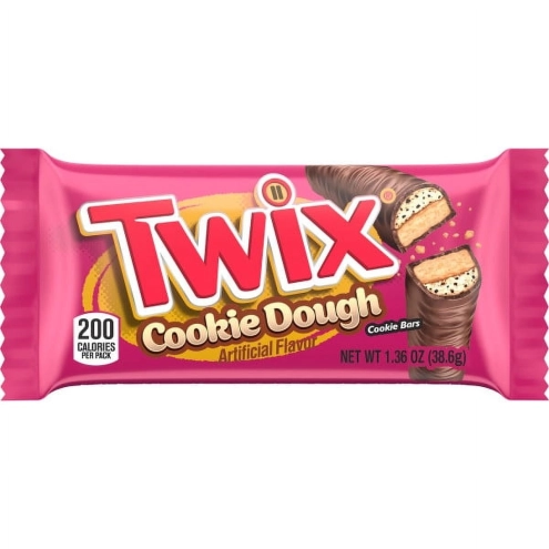 Батончик Twix Cookie Dough Milk Chocolate з карамеллю та шматочками шоколадного печива 38.6г