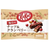 Набір батончиків Kit Kat Японія Журавлина і Горішки 15шт