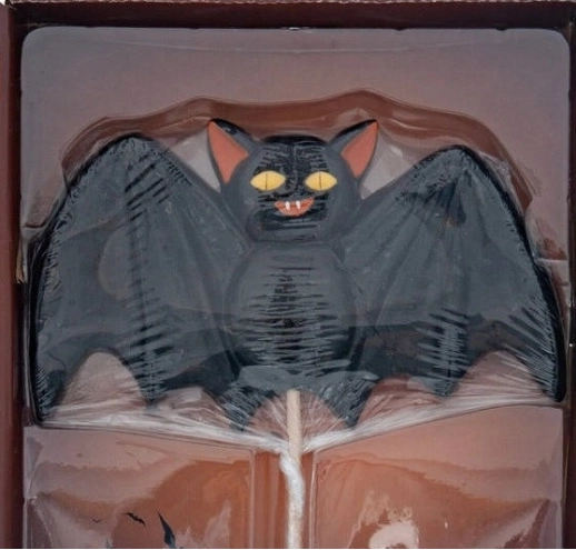 Леденец на палочке Летучая Мышь Beasty Bat Giant Lollipop Halloween 400г
